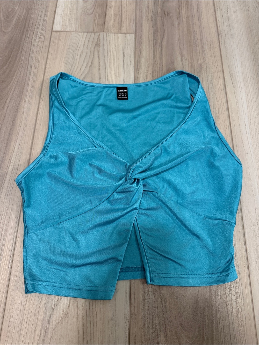 SHEIN Light Blue Twist-Front Cropped Tank